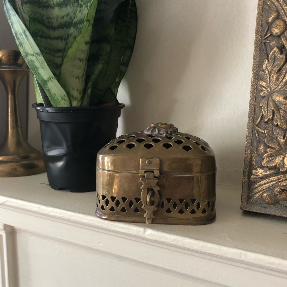Vintage Rose-Top Brass Box